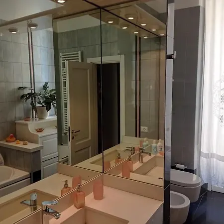 Minzoni: Quiet, Bright & Apartment La Spezia